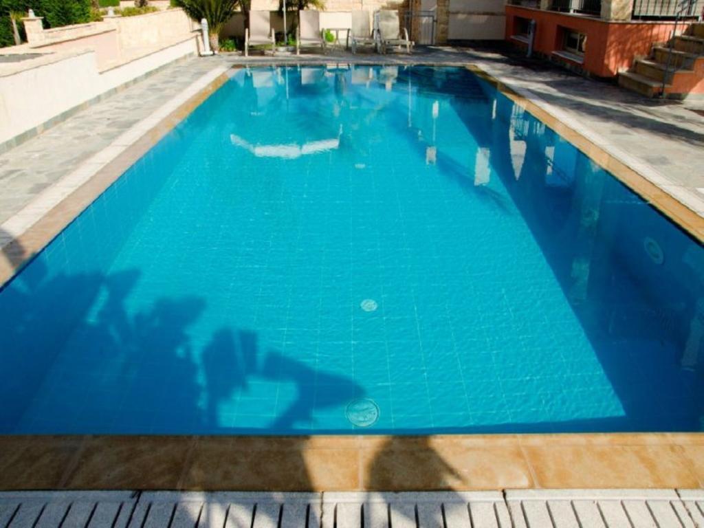 Villa Saraliana Sandy Beach Villas - Heated Pool - Jacuzzi - Private Beach Area Polis Szoba fotó
